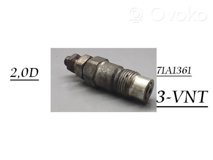 Nissan Sunny Fuel injector 71A1361
