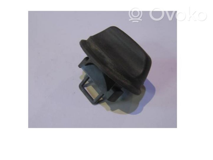 Nissan Primastar Tappo del serbatoio del carburante 7700489632