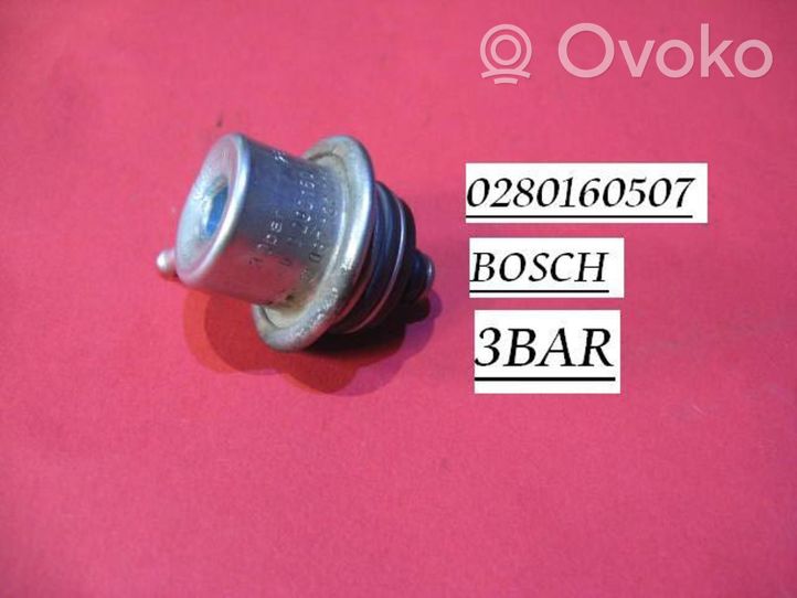 Audi 80 90 S2 B4 Regolatore di pressione del carburante 0280160507