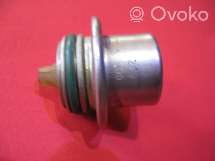 Renault Espace III Fuel pressure regulator 0280161500