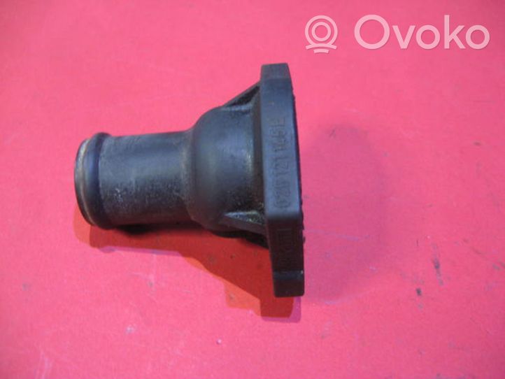 Volkswagen Caddy Tuyau de liquide de refroidissement moteur 026121145E