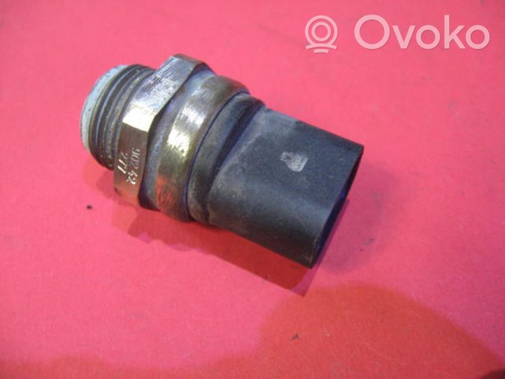 Opel Combo B Sensore temperatura del liquido di raffreddamento 90242277