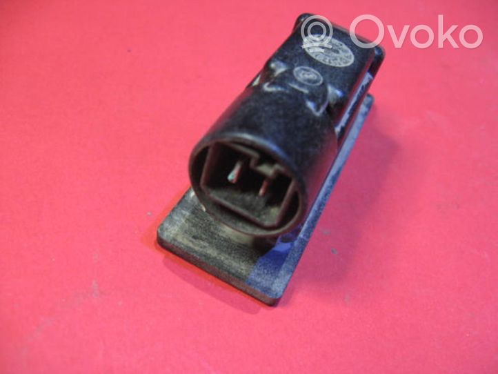 Peugeot 806 Lampa oświetlenia tylnej tablicy rejestracyjnej 22888R4