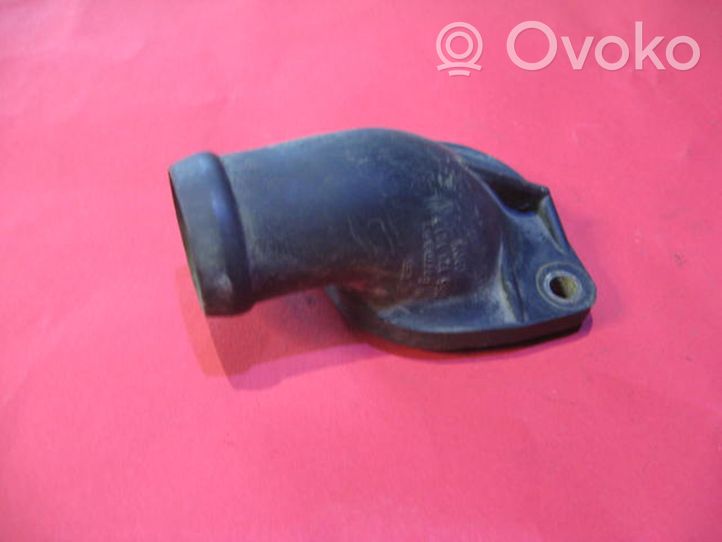 Audi 100 S4 C4 Boîtier de thermostat / thermostat 055121121F