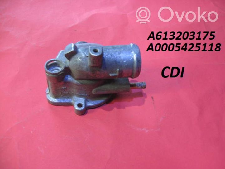 Mercedes-Benz E W210 Termostat / Obudowa termostatu A613203175