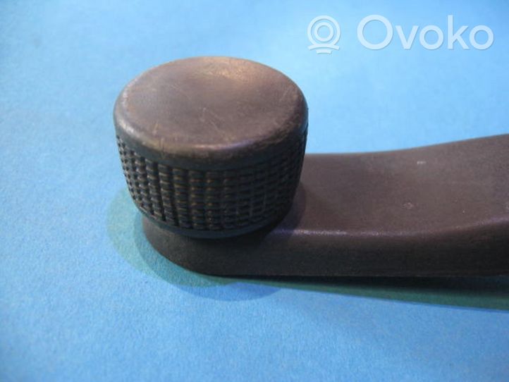 Seat Cordoba (6K) Manovella finestrino della portiera anteriore 1H0837581D