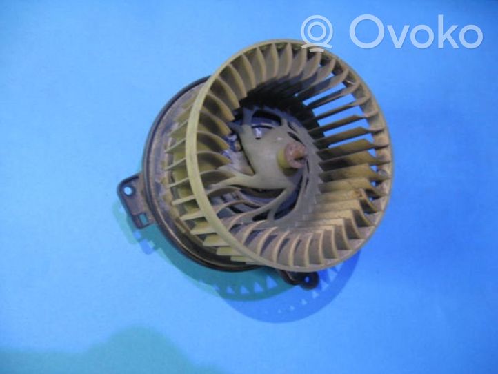 Citroen ZX Pečiuko ventiliatorius/ putikas 030672A