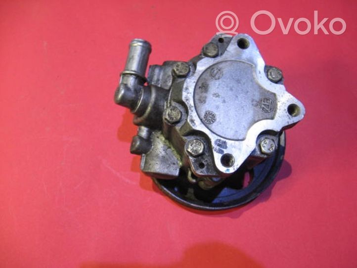 Ford Fusion Ohjaustehostimen pumppu 9637000880