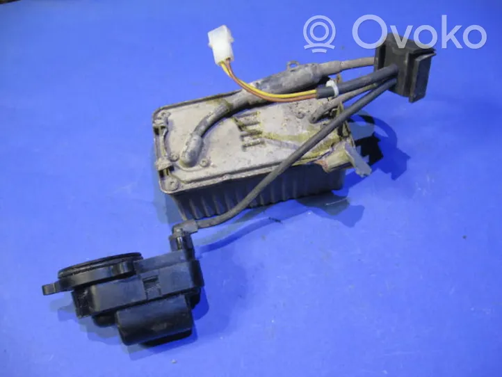 Mercedes-Benz E W210 Module de ballast de phare Xenon 5DV00743000