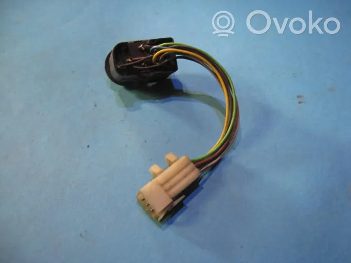 Opel Vectra A Wing mirror switch 90306693