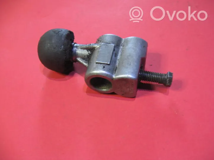 Volkswagen Jetta II Gear selector/shifter in gearbox 191711235