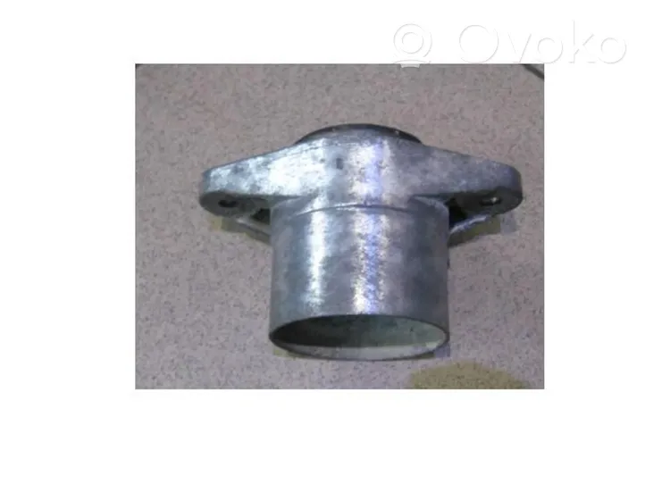 Volkswagen PASSAT B5.5 Staffa di rinforzo per l’ammortizzatore anteriore 3B0513353