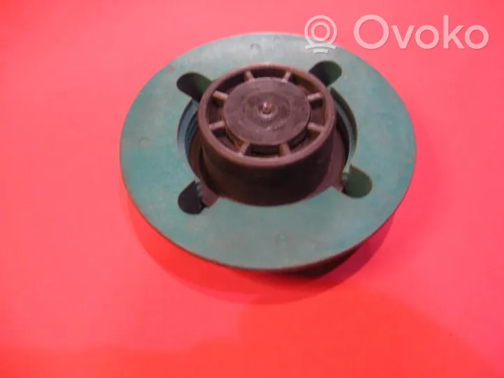 Volvo 440 Vase d'expansion / bouchon de réservoir de liquide de refroidissement 9445462