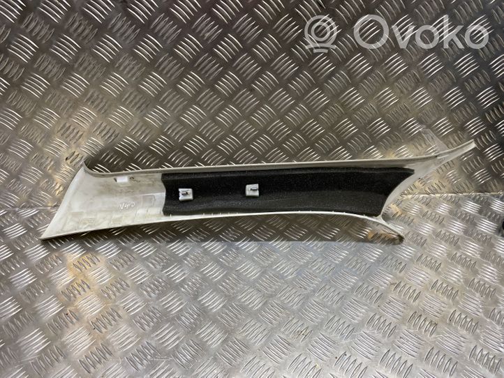 Volvo V40 Rivestimento montante (A) 