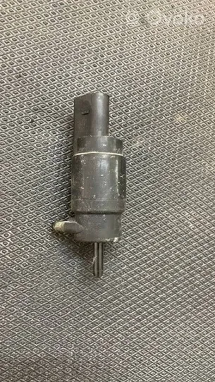 Volkswagen Jetta VI Pompe de lave-glace de pare-brise 1K5955651