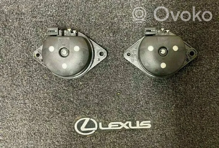 Lexus ES 300h Громкоговоритель в панели 8616033800