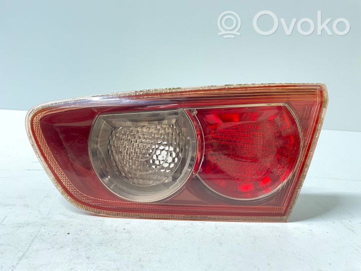 Mitsubishi Lancer VIII Lampy tylnej klapy bagażnika 