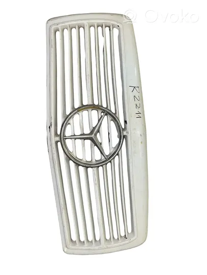 Mercedes-Benz 190 W201 Grille de calandre avant 