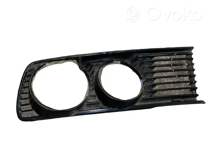 BMW 5 E28 Grille de calandre avant 51131874646