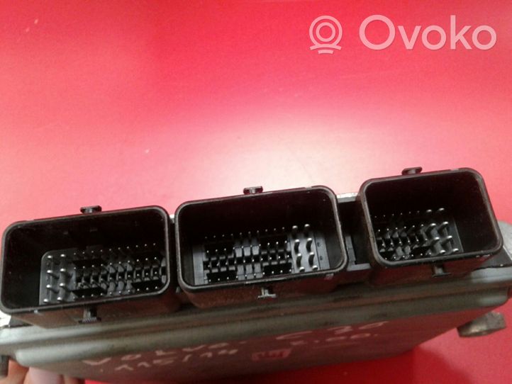 Volvo C30 Moottorin ohjainlaite/moduuli 