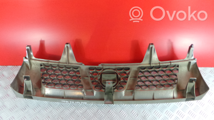 Nissan Navara D22 Grille de calandre avant 