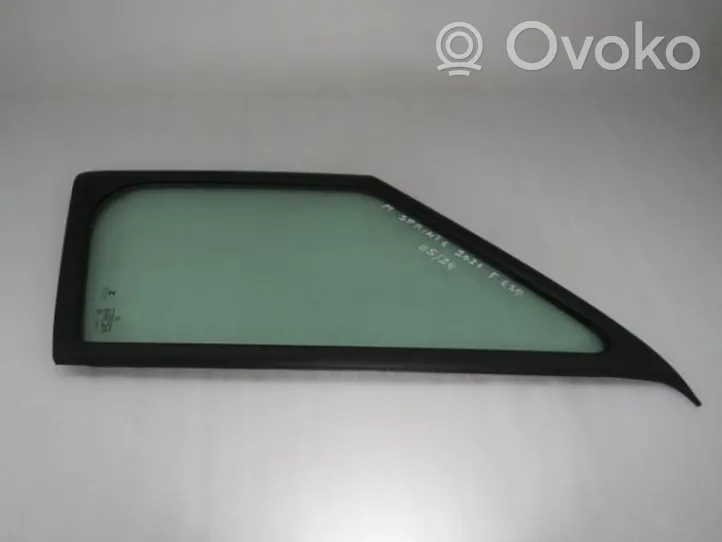 Mercedes-Benz Sprinter W907 W910 Front door window glass four-door 