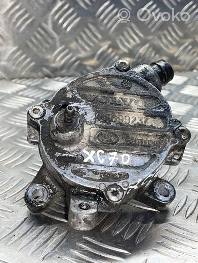 Volvo XC70 Pompe à vide 08699237