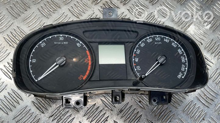 Skoda Praktik (5J8) Compteur de vitesse tableau de bord 5J0920800C