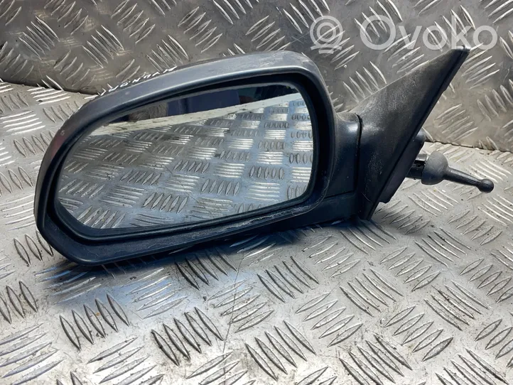 Hyundai Elantra Manual wing mirror 040624