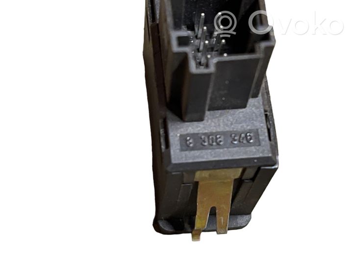 BMW 7 E38 AUX in-socket connector 8308346