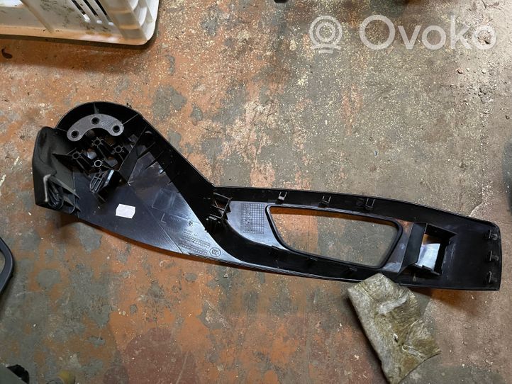 BMW 5 F10 F11 Rivestimento del binario sedile anteriore del passeggero 6981769