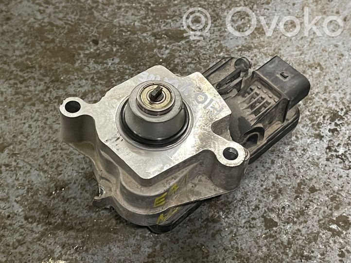 7643762 BMW 5 F10 F11 Gearboxreducer motor, 120.00 € RRR