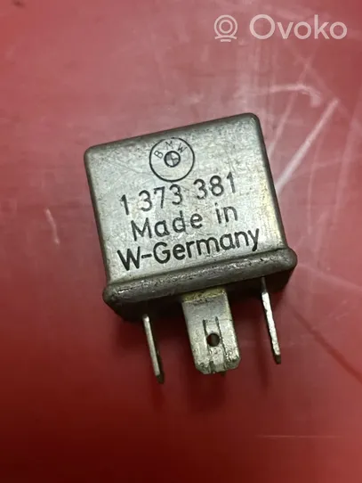 BMW 6 E24 Other relay 1373381