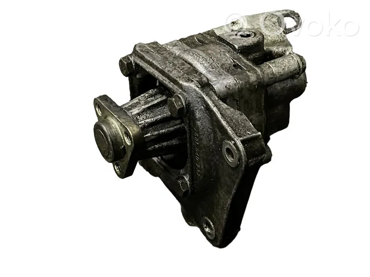 7681955177 BMW 5 E34 Power steering pump, 150.00 € | RRR 