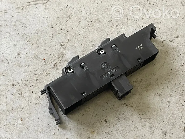 BMW M3 Electric window control switch 6902175