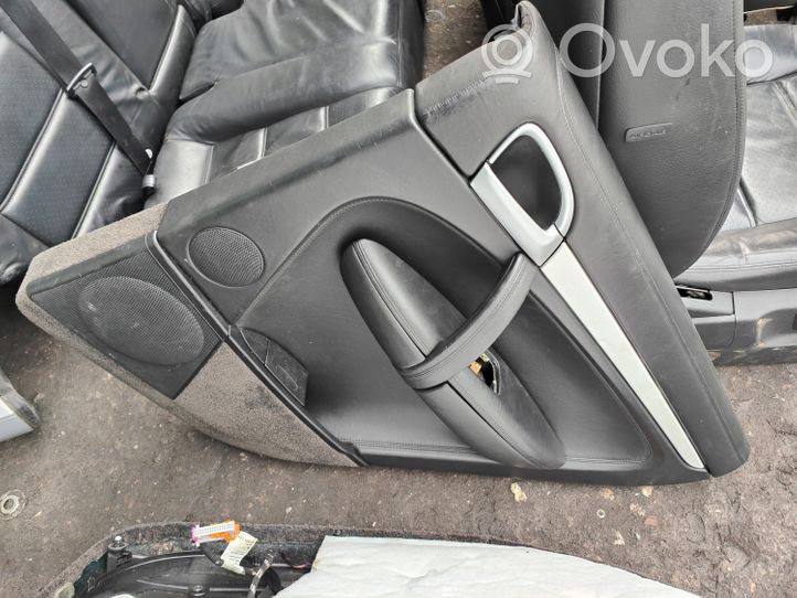 Porsche Cayenne (9PA) Set interni 