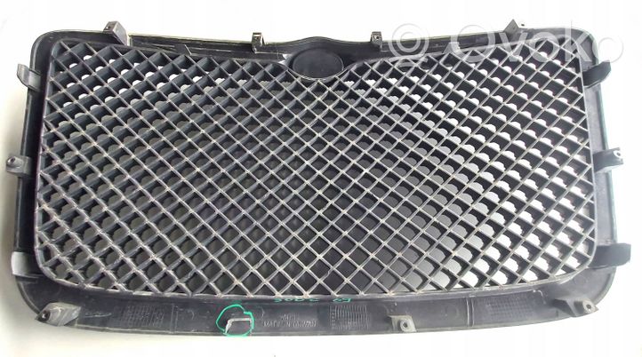 Chrysler 300 - 300C Maskownica / Grill / Atrapa górna chłodnicy 