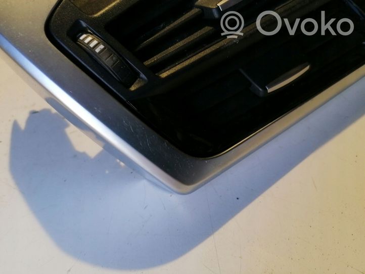 BMW X6M F86 Copertura griglia di ventilazione laterale cruscotto 9270516