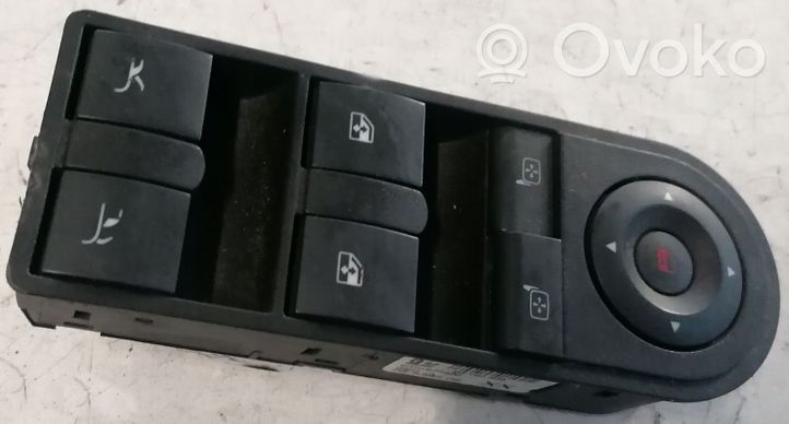 Opel Tigra B Electric window control switch 93162636