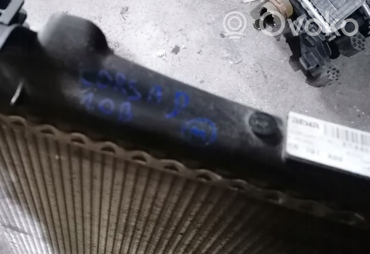 Opel Corsa D Jäähdyttimen lauhdutin 55701408