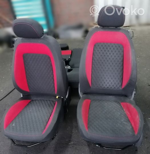 Opel Corsa D Sėdynių komplektas 