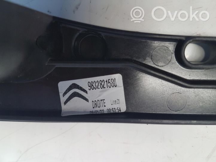 Citroen C4 III e-C4 Alzacristalli della portiera anteriore con motorino 9832841580