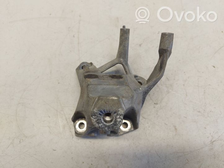 Audi A8 S8 D5 Supporto di montaggio del motore (usato) 4M0199307AF