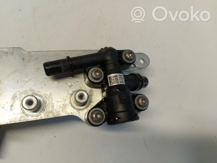 BMW 2 F22 F23 Radiador del aceite del motor 51750612