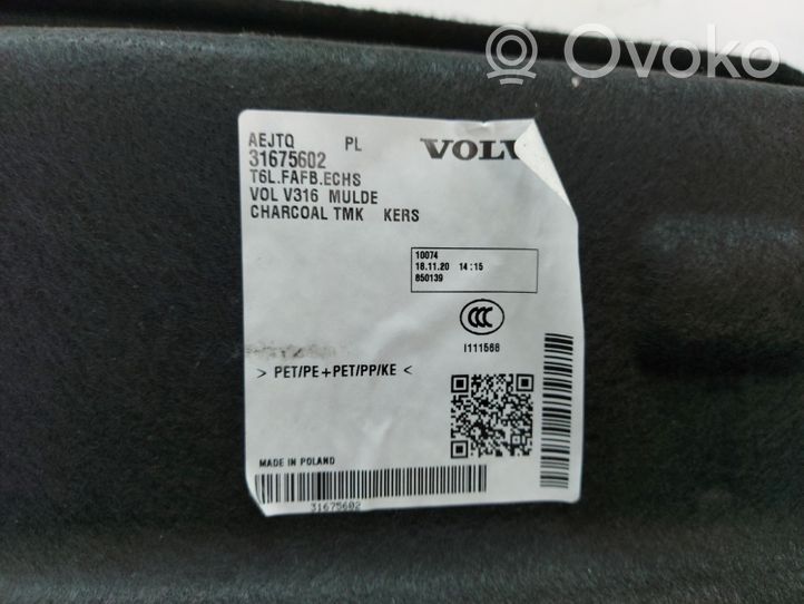 Volvo XC40 Rivestimento pavimento anteriore 31675602