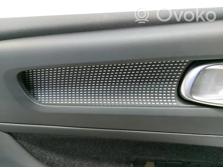 Volvo XC40 Rivestimento del pannello della portiera anteriore 