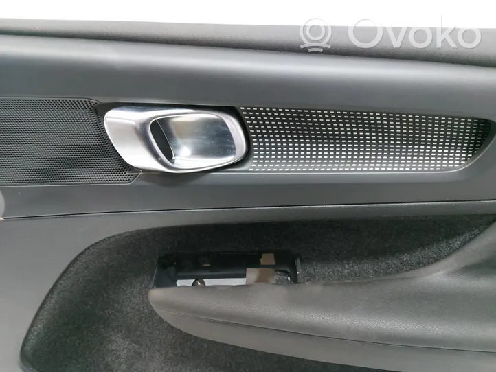 Volvo XC40 Rivestimento del pannello della portiera anteriore 