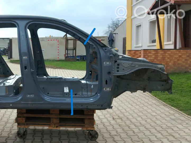 Volvo XC40 Pannello laterale anteriore 