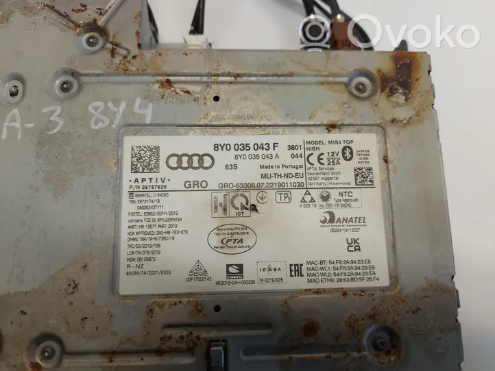 Audi A3 8Y Panel / Radioodtwarzacz CD/DVD/GPS 8Y0035043F