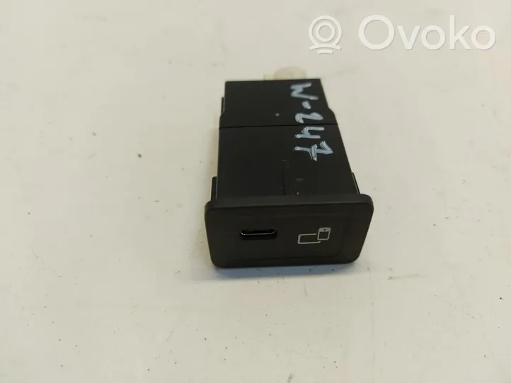 Mercedes-Benz B W247 Connettore plug in USB a2478203802